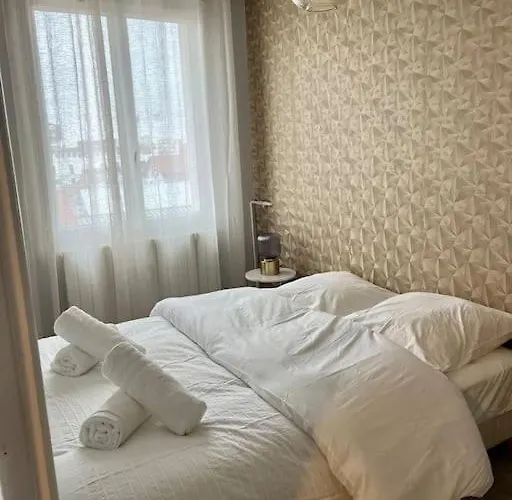 Appartement Situe Au Centre Ville D\'Alfortville